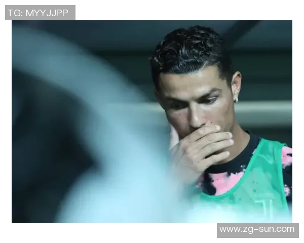 韩国足球明星因高烧缺席重要比赛球迷纷纷担忧其健康状况